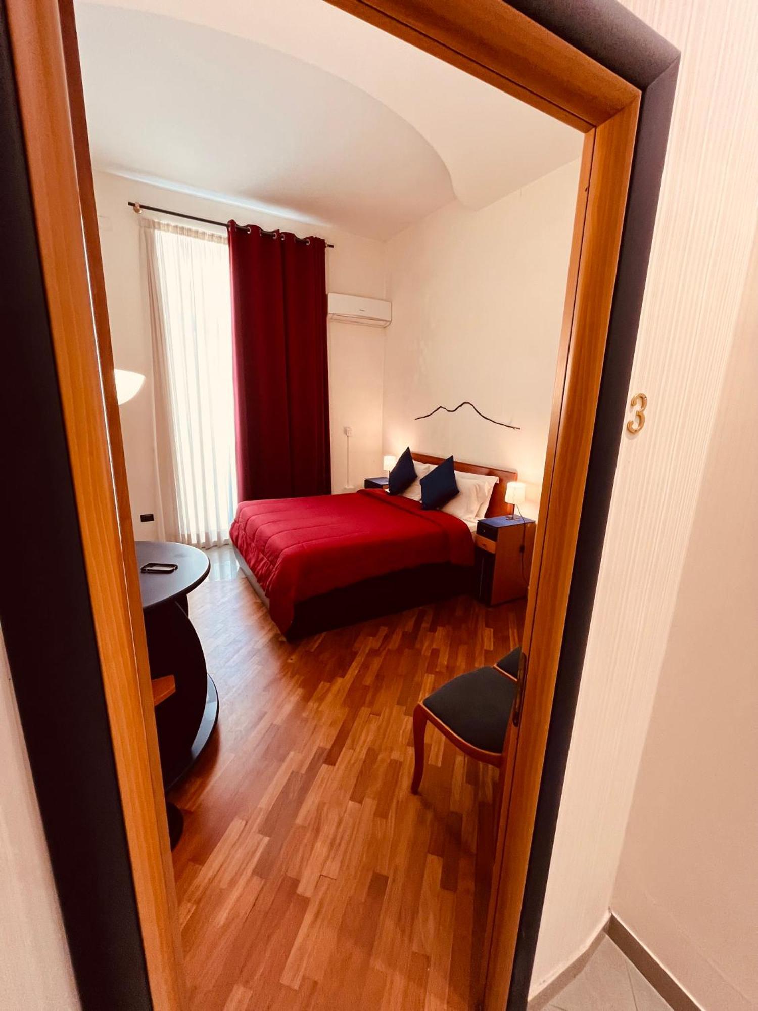 Lanova21 * Naples